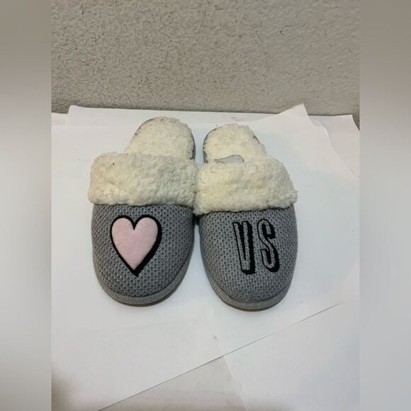 Victoria secret house slippers new - Picture 1 of 5